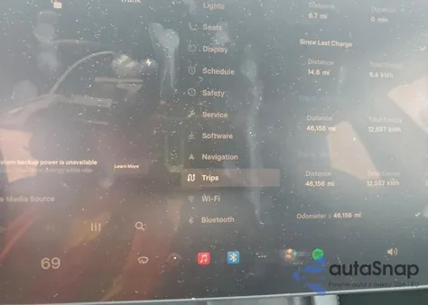 2023 Tesla Model 3 z USA, uszkodzony, nr VIN 5YJ3E1EC0PF499157